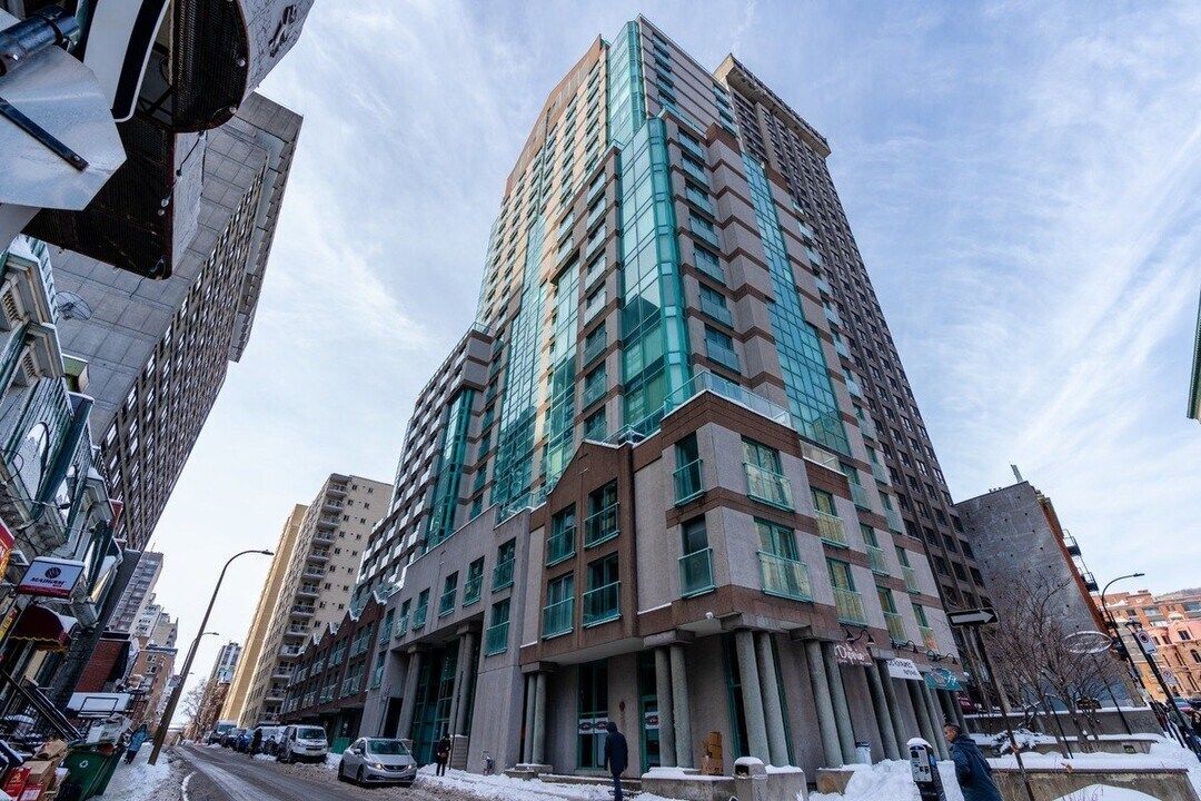 1625 Lincoln Av in Montréal, QC - Building Photo