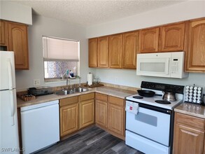 12819 Kellywood Cir in Hudson, FL - Building Photo - Building Photo