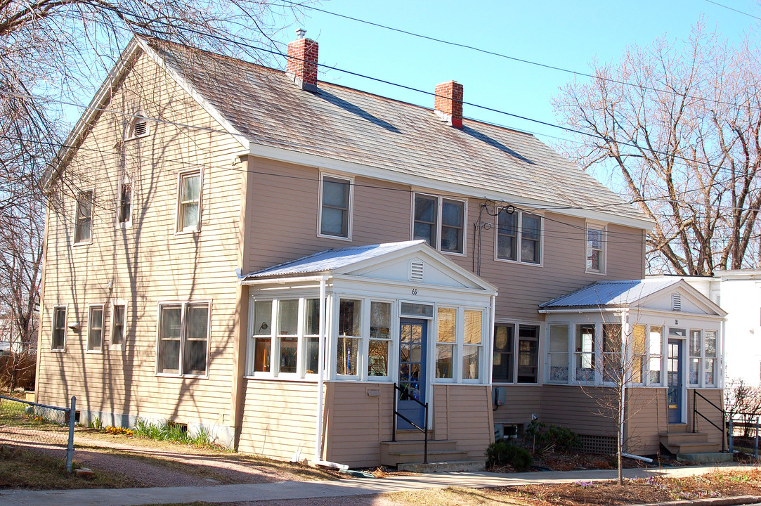 69 Wright Ave, Unit 951-1321 in Burlington, VT - Foto de edificio