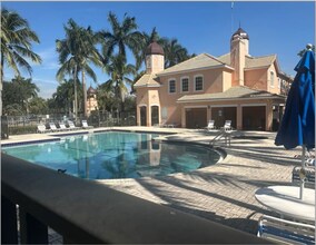 811 Belmont Ln in North Lauderdale, FL - Building Photo - Building Photo