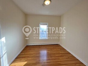 168 N Beacon St in Boston, MA - Building Photo - Building Photo