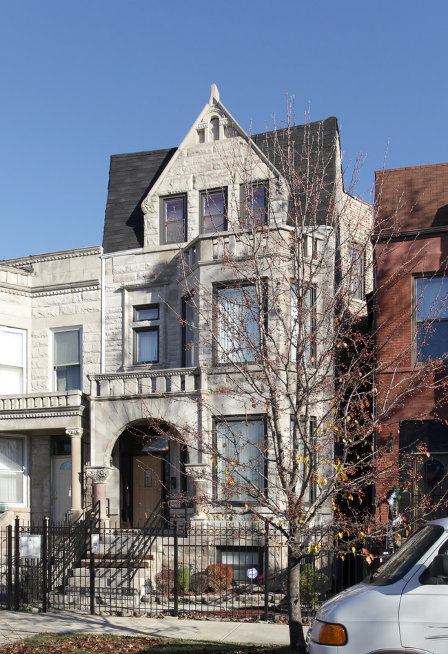 3619 S Giles Ave in Chicago, IL - Building Photo - Building Photo