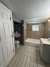 1748 Bellevue St SE in Salem, OR - Building Photo - Building Photo