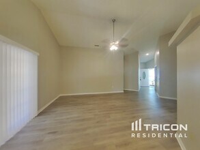 2715 Wilder Park Dr in Plant City, FL - Foto de edificio - Building Photo