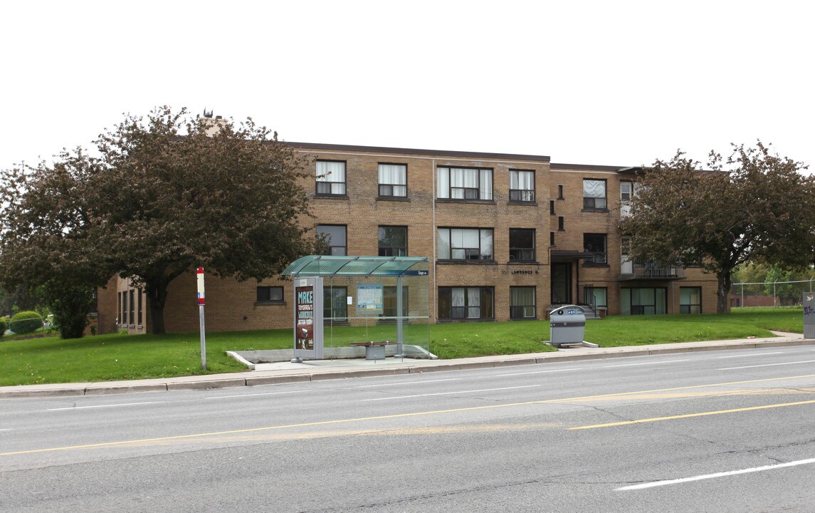 1111 Lawrence Ave in Toronto, ON - Building Photo