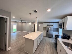 795 Bay St in Crestview, FL - Building Photo - Building Photo