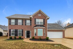 226 Greenland Dr in Mcdonough, GA - Building Photo