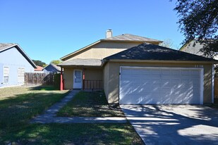3138 Smoke Creek in San Antonio, TX - Building Photo