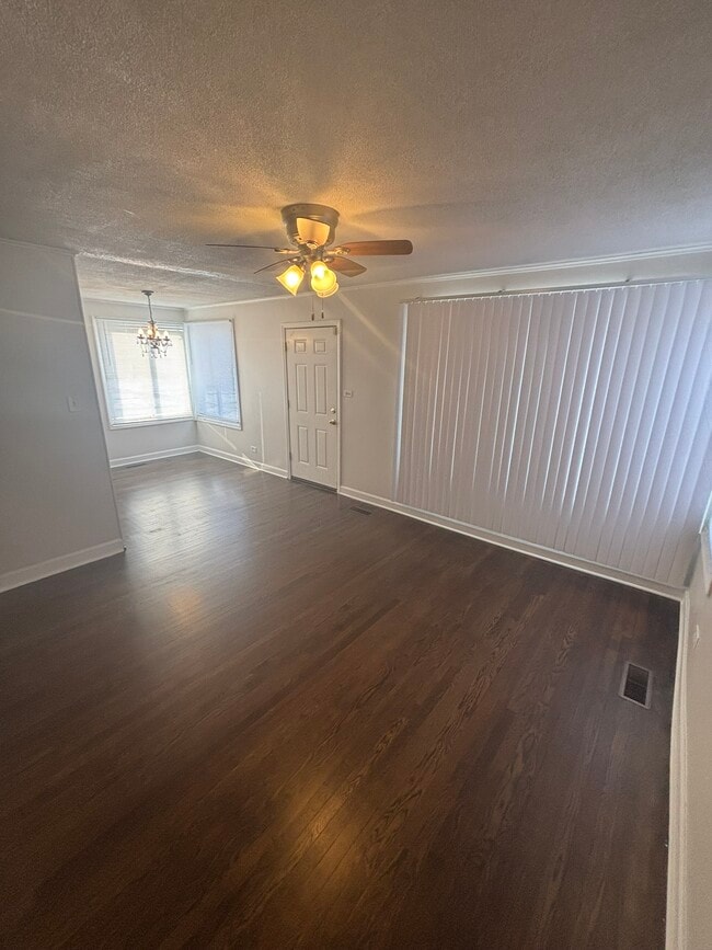 property at 14311 Woodlawn Ave