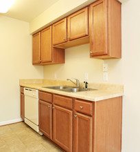 Sharps Landing in Newport News, VA - Building Photo - Interior Photo