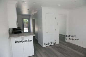 211 N Huntington St-Unit -211 N Huntington St in San Fernando, CA - Building Photo - Building Photo
