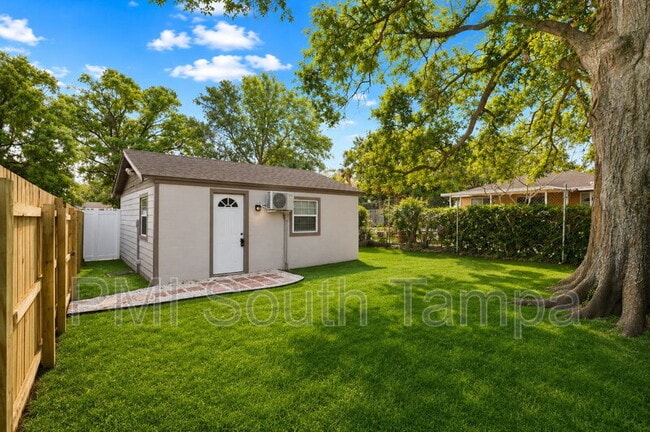 property at 2108 W St Louis St