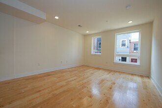 1725 Arlington St in Philadelphia, PA - Building Photo - Building Photo