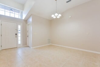 4510 Abaco Dr in Tavares, FL - Building Photo - Building Photo