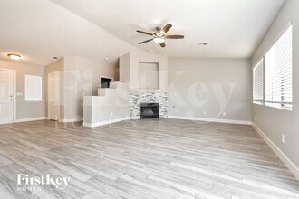 5312 N Regena Rose St in North Las Vegas, NV - Building Photo - Building Photo