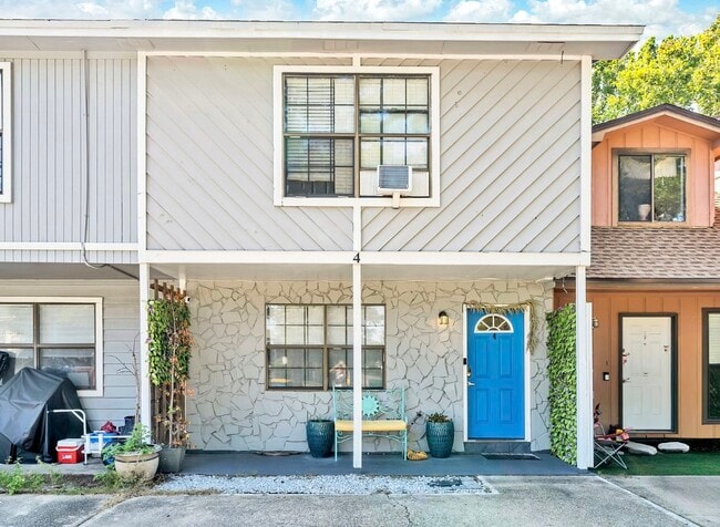 400 Rhonda Kay Ct