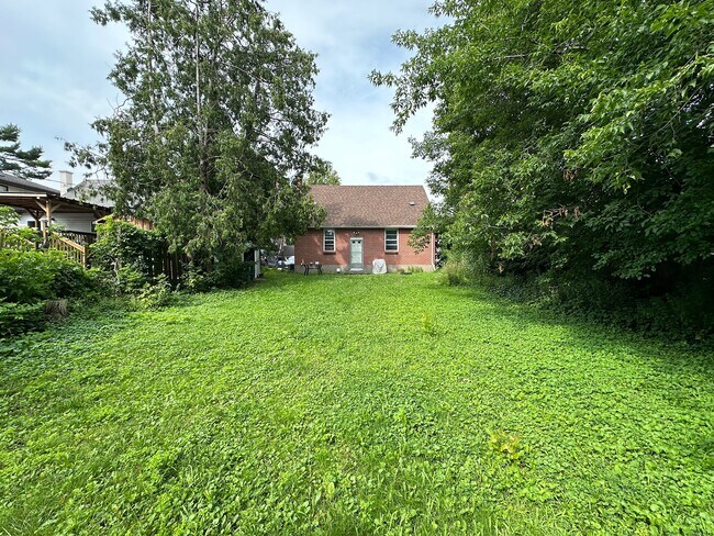 969 Winnington Ave in Ottawa, ON - Building Photo - Building Photo
