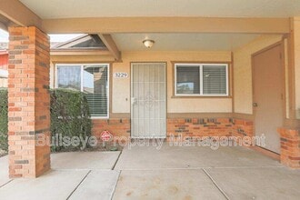 3229 E Crescent Ave in Mesa, AZ - Building Photo - Building Photo