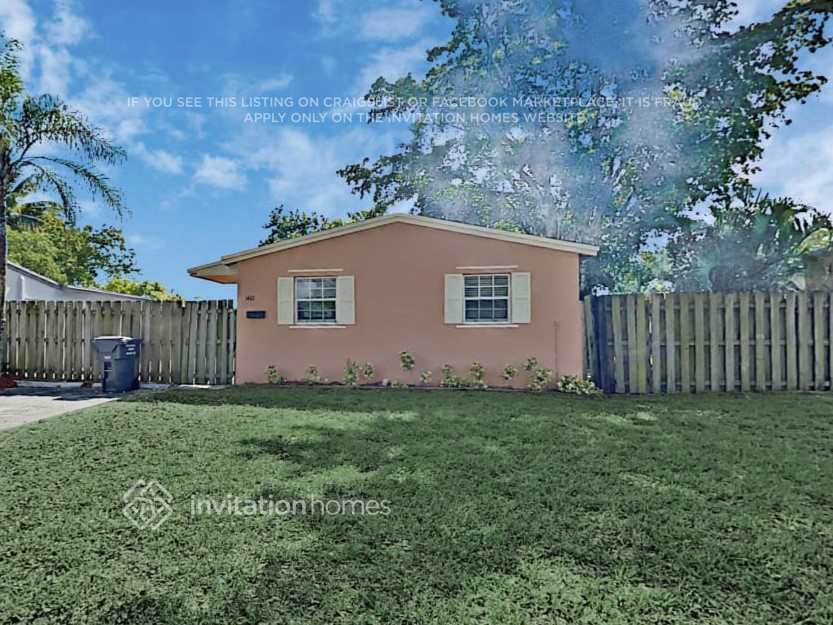 1410 N 70th Terrace in Hollywood, FL - Building Photo