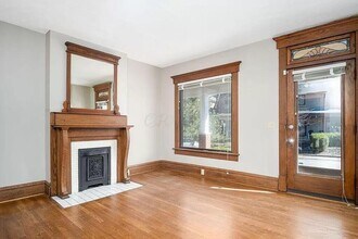 925 Mt Pleasant Ave in Columbus, OH - Building Photo - Building Photo