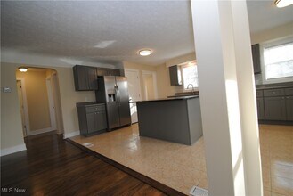 26650 Detroit Rd in Westlake, OH - Building Photo - Building Photo