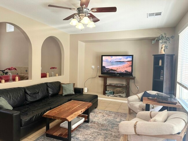 11764 Via Esperanza St in Las Vegas, NV - Building Photo - Building Photo