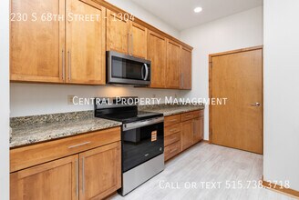 230 S 68th St in West Des Moines, IA - Building Photo - Building Photo