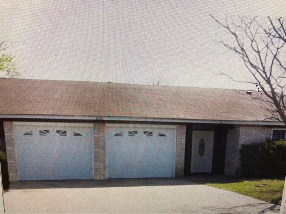 2102 Hinkle Ave, Unit B in Killeen, TX - Foto de edificio