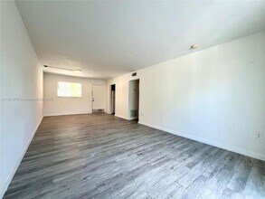 12890 NE 8th Ave in North Miami, FL - Building Photo - Building Photo