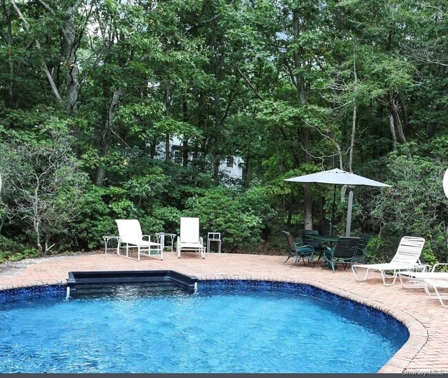 property at 1008 Middle Line Hwy