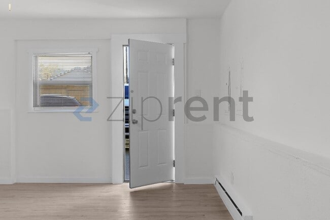 1611 S 84th St in Tacoma, WA - Building Photo - Building Photo