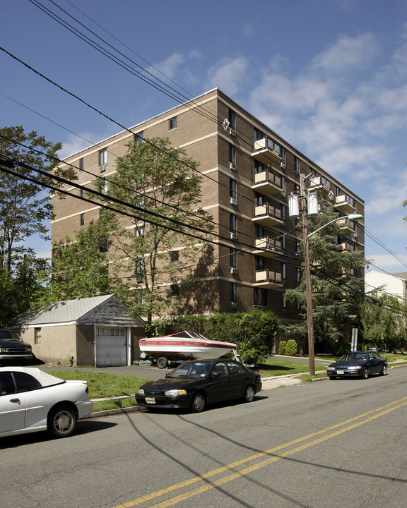 The Chateau in Hackensack, NJ - Building Photo