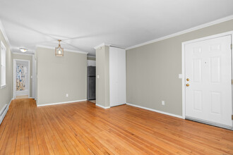 151 Courtland Ave in Stamford, CT - Building Photo - Building Photo