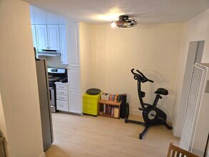 4262 Wilson Ave, Unit 6 in San Diego, CA - Foto de edificio - Building Photo