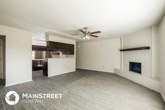 5347 Friar Tuck Dr in Katy, TX - Building Photo - Building Photo