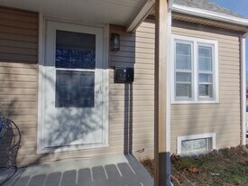 703 S Hydraulic Ave in Wichita, KS - Building Photo