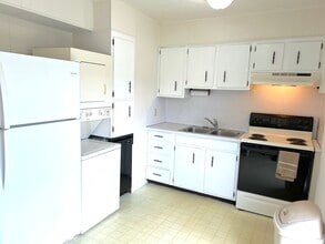 3812 Memorial Blvd in Kingsport, TN - Building Photo - Building Photo