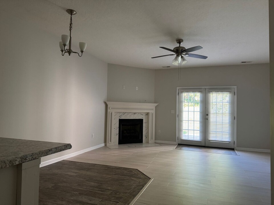 325 Falling Br Rd in Christiansburg, VA - Building Photo