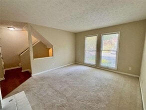 666 Stratford Green in Avondale Estates, GA - Building Photo - Building Photo