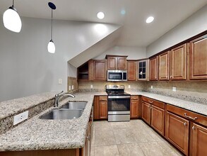 9068 Shepton St in Orlando, FL - Building Photo - Building Photo