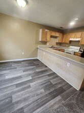 Decatur Place Apartments in Decatur, AL - Building Photo - Interior Photo