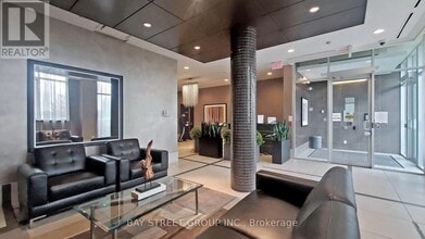 111 Upper Duke Crescent in Markham, ON - Building Photo - Building Photo