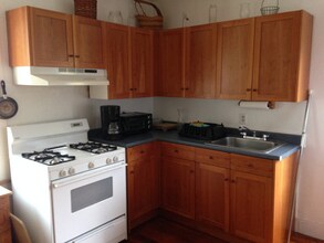 1535 Pleasant St, Unit 1535 Pleasant Street South Lee Ma 01260 in Lee, MA - Foto de edificio - Building Photo