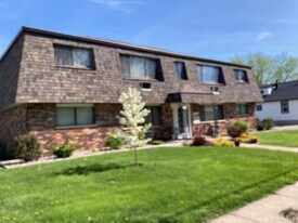 437 E Marion St in Princeton, IL - Building Photo