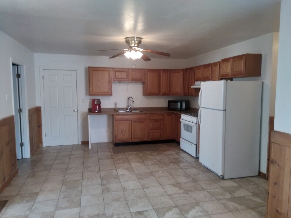 732 Clovis Ave in Grants, NM - Building Photo