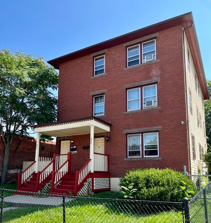 320 Garden St in Hartford, CT - Foto de edificio