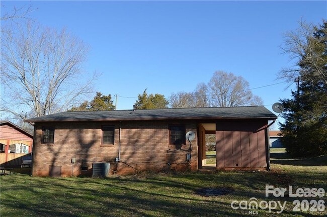 2409 2nd St, Unit 67 in Statesville, NC - Foto de edificio - Building Photo