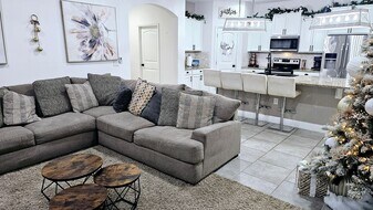 1614 Leatherback Ln in St. Cloud, FL - Building Photo