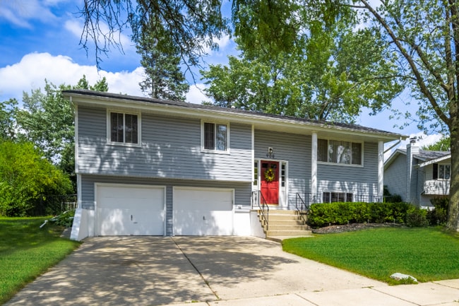 property at 908 Jeffery Ct