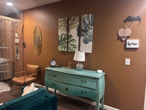 11609 Detroit Ave in Cleveland, OH - Foto de edificio - Building Photo